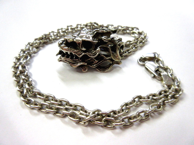 爬虫類ショップ サウリア守口店｜Ghost Snake Skull Pendant（ゴースト 